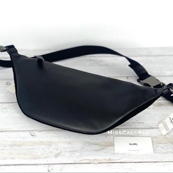⚡️COACH Men’s Warren Signature Leather Belt Bag - Picture 9 of 13